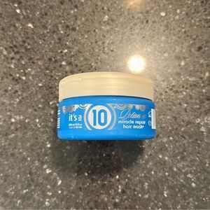 It's a 10 Miracle Repair Hair Mask